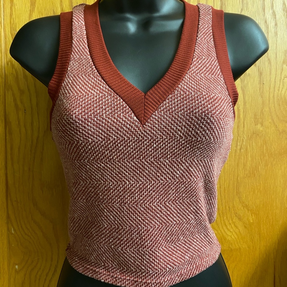 Women's Rust Cropped Tank Top